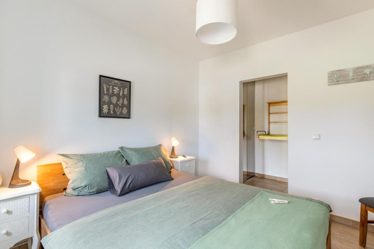 Ferienwohnung Sprengercampus Lindhoft Exterior foto